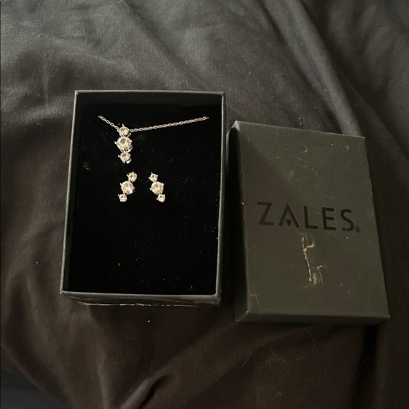 Zales Silver and White Gem Necklace Set with charm and earrings - Picture 1 of 6